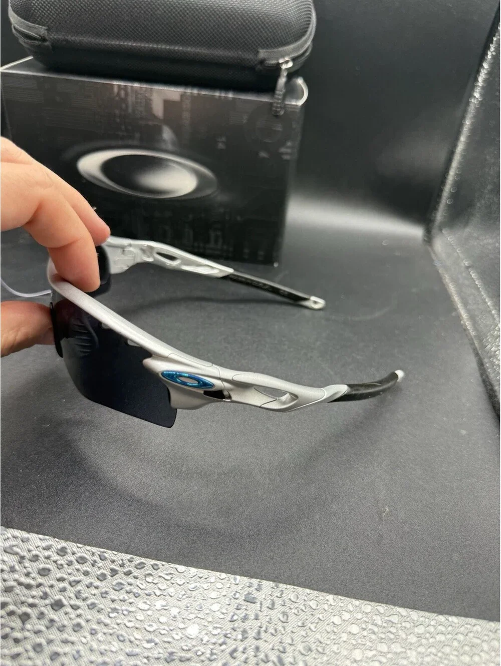 Oakley Radarlock Path Silver/Ice Iridium Lenses oo9181-03